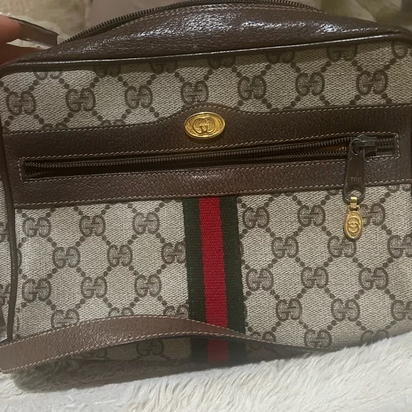 Authentic Vintage Gucci Shoulder Bag - Picture 2 of 11